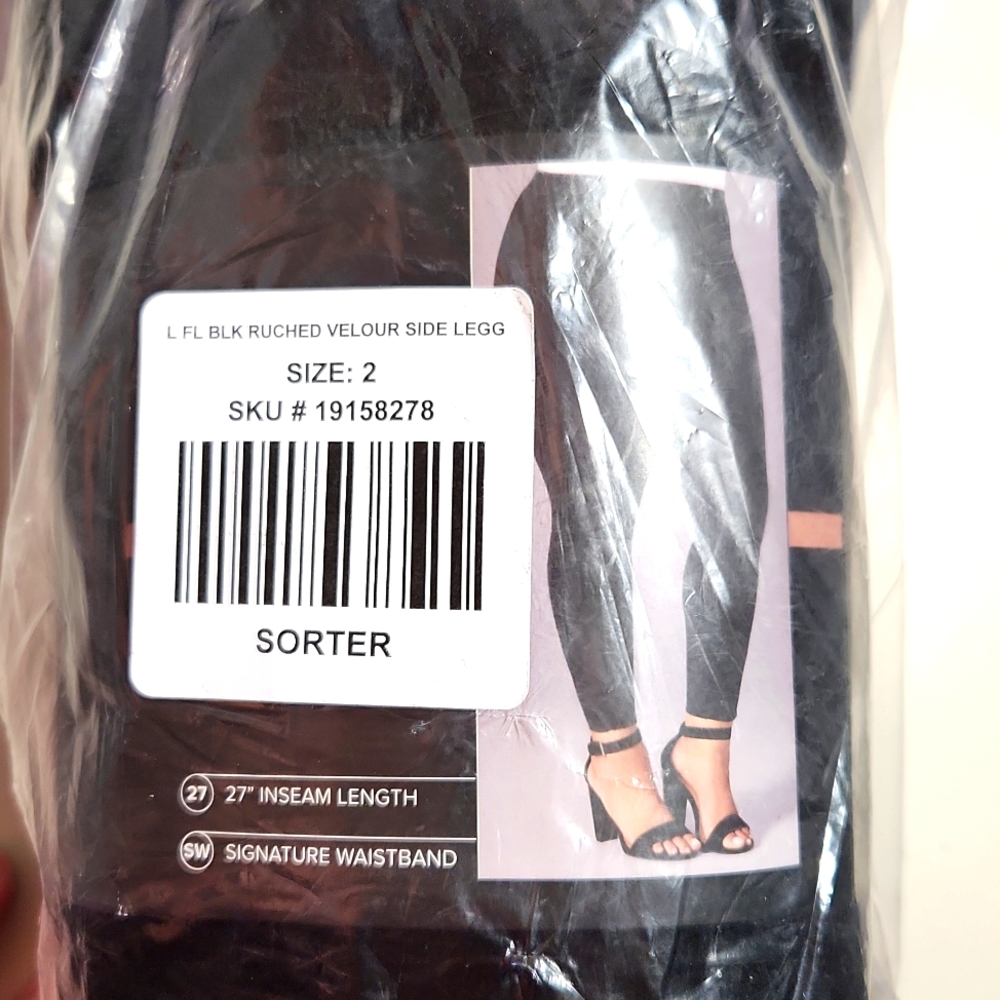 ❤️NWT TORRID LEGGING - CRUSHED VELVET VELOUR - RUCHED SIDE DETAIL 2X - Picture 6 of 8